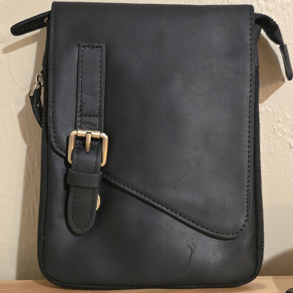 Mens Black Leather Shoulder Bag Belt Bag NWOT